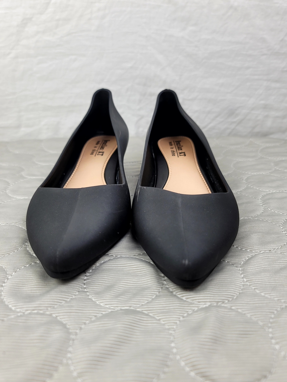 Minimalist Black Pointed Ballet Flats by